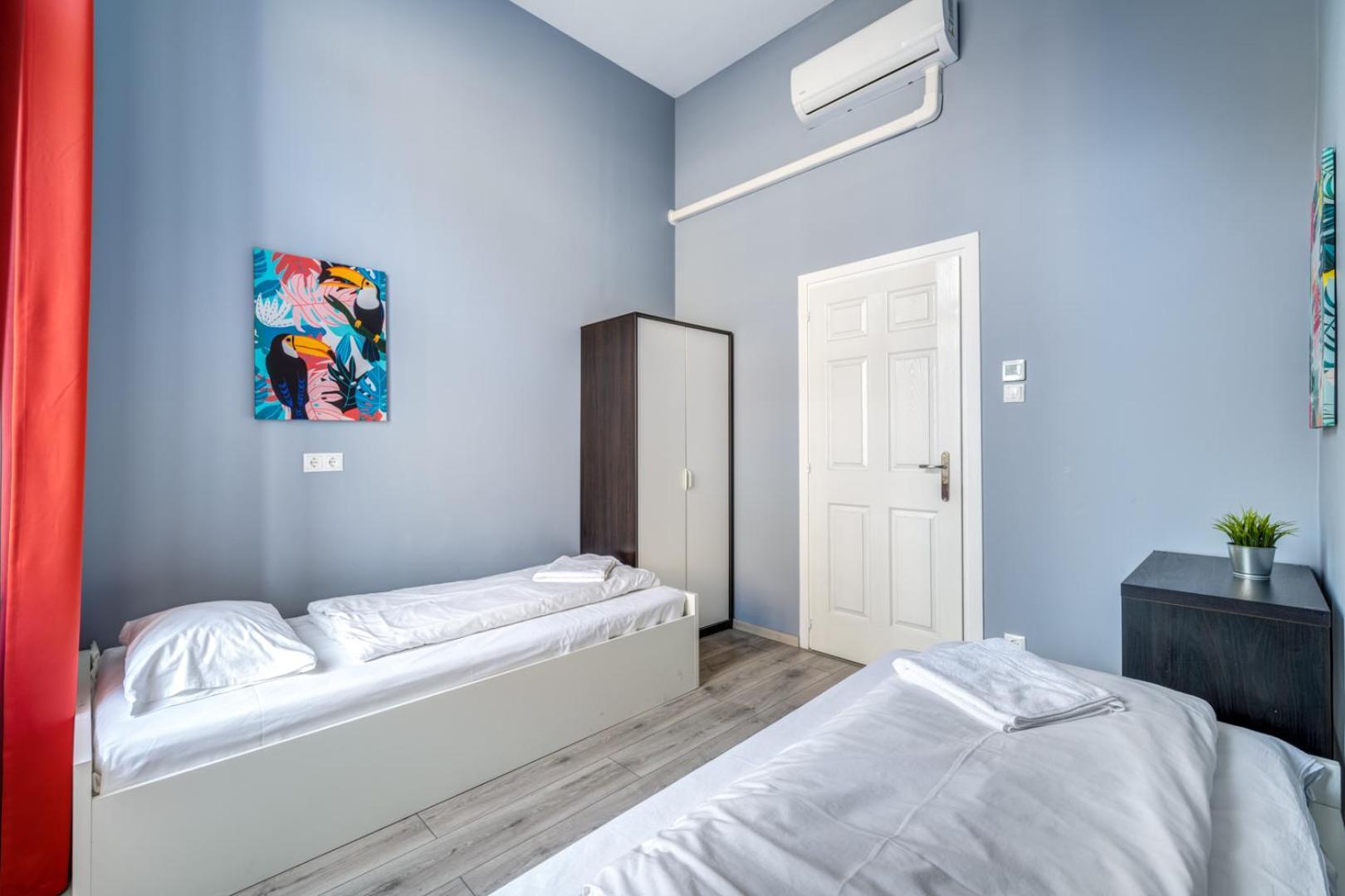 Downtown Delight - Erzsebet Blvd - 13 Ppl Apartman Budapest Kültér fotó